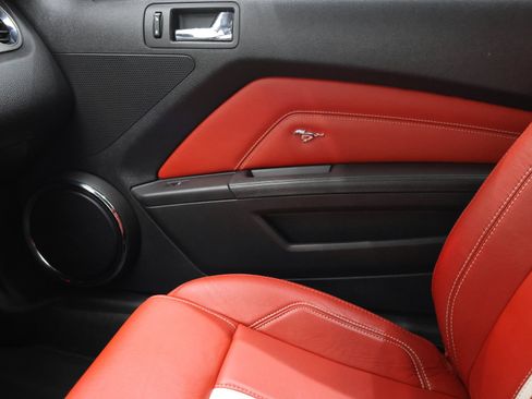 Used 2014 Ford Mustang GT Premium RWD image 14