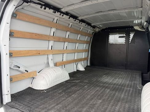 Used 2024 Chevrolet Express 2500 w/ Driver Convenience Package image 30