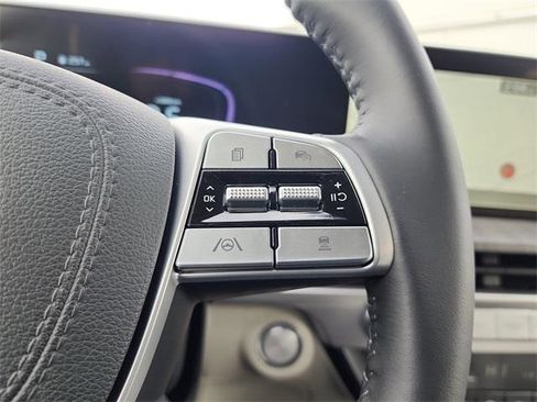 New 2025 Kia Telluride EX image 24