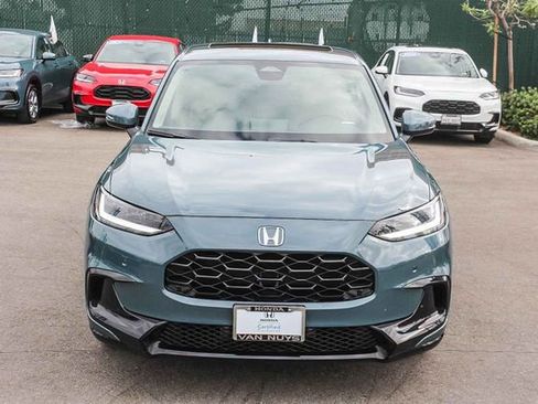Used 2024 Honda HR-V EX-L image 2