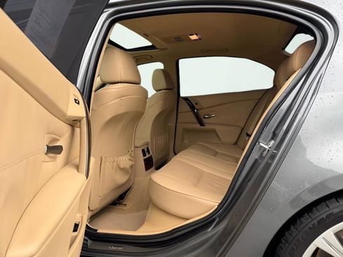 Used 2005 BMW 545i Sedan RWD image 22