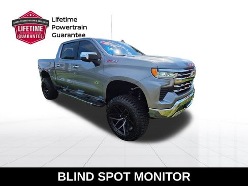 Used 2023 Chevrolet Silverado 1500 LTZ w/ Z71 Off-Road Package AWD/4WD image 6