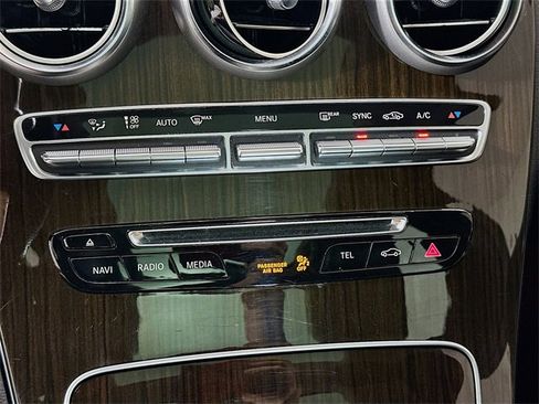 Used 2016 Mercedes-Benz GLC 300 4MATIC w/ Multimedia Package image 16