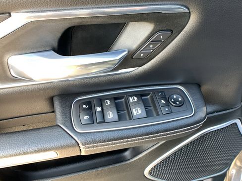 Used 2023 RAM 1500 Laramie image 13