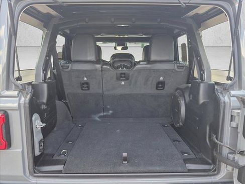 Used 2022 Jeep Wrangler Unlimited Rubicon w/ Trailer Tow Package AWD/4WD image 6