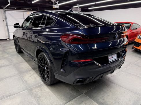 Used 2021 BMW X6 M50i image 4
