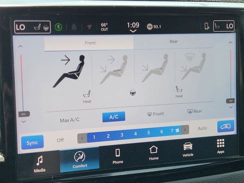 Used 2025 Chrysler Pacifica Select FWD image 23