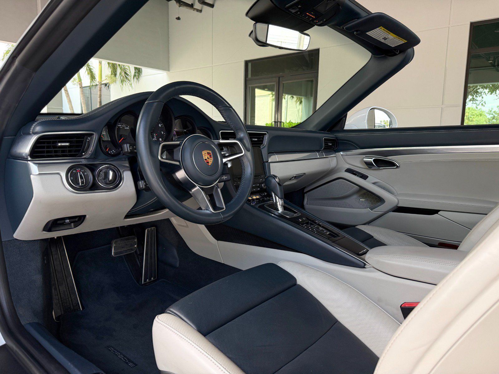 Used 2018 Porsche 911 Targa 4S image 32