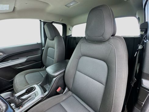 Used 2022 Chevrolet Colorado LT w/ Fleet Safety Package image 15