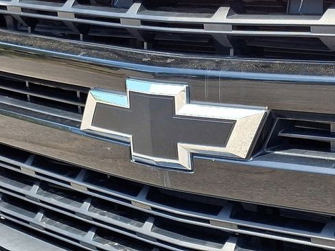 Used 2019 Chevrolet Silverado 1500 LT Trail Boss AWD/4WD image 32