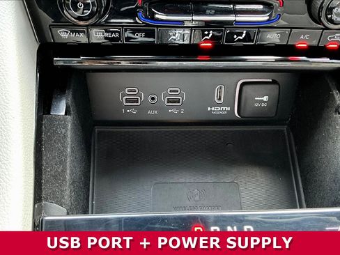 Used 2022 Jeep Grand Cherokee Summit w/ Luxury Tech Group V AWD/4WD image 16