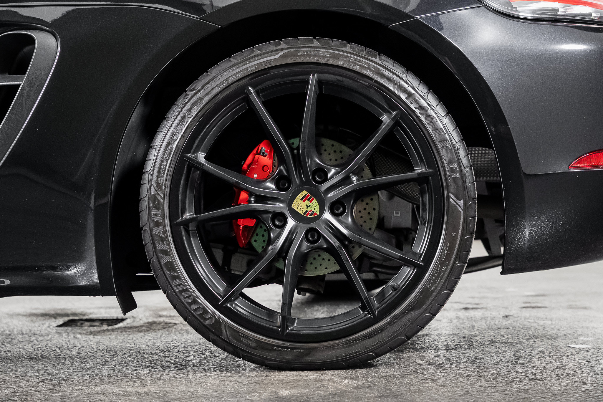 Used 2018 Porsche 718 Cayman S RWD image 19