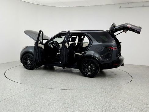 Certified 2022 Land Rover Discovery HSE R-Dynamic image 12