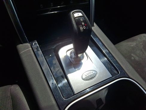 Used 2021 Land Rover Discovery Sport S AWD/4WD image 15