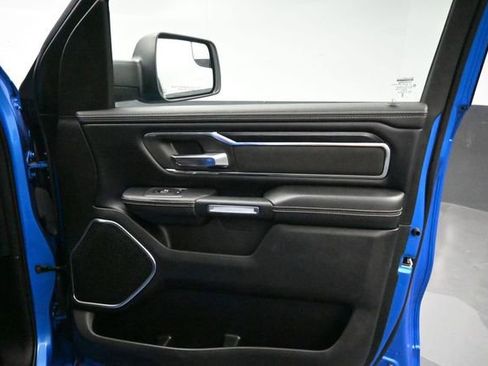 Used 2024 RAM 1500 Laramie AWD/4WD image 29