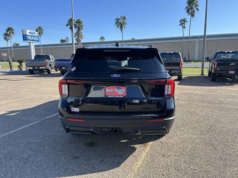 New 2026 Ford Explorer ST-Line image 6
