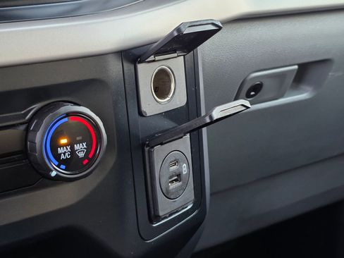 Used 2023 Ford F150 XLT image 31