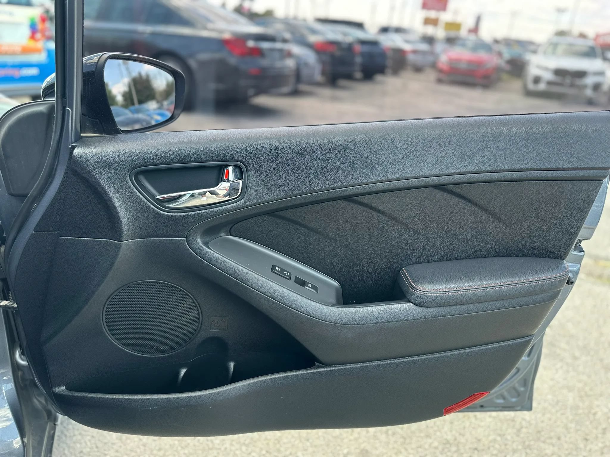 Used 2017 Kia Forte SX w/ SX Premium Tech Package FWD image 21