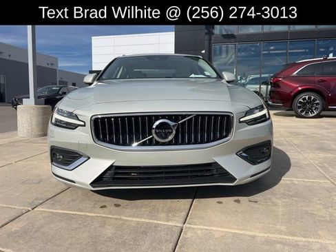 Used 2020 Volvo S60 T5 Inscription w/ Protection Package Premier image 2