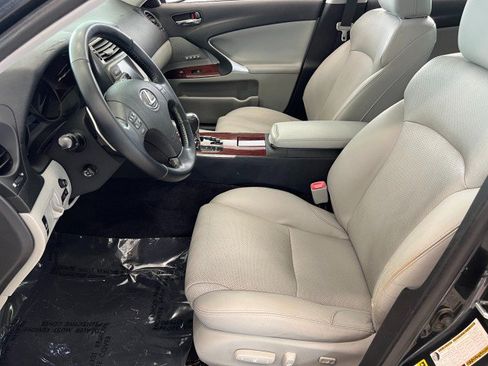 Used 2008 Lexus IS 250 AWD image 9