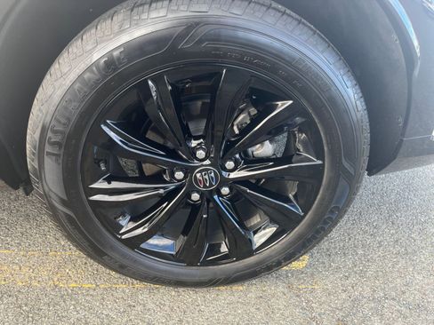 Used 2025 Buick Envista Sport Touring image 29