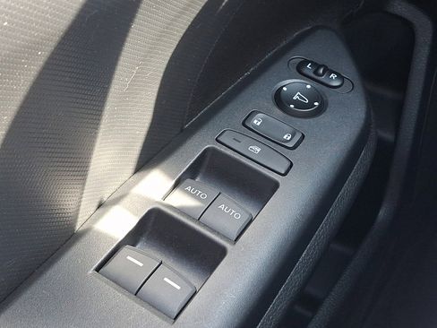 Used 2017 Honda Civic Sport image 24