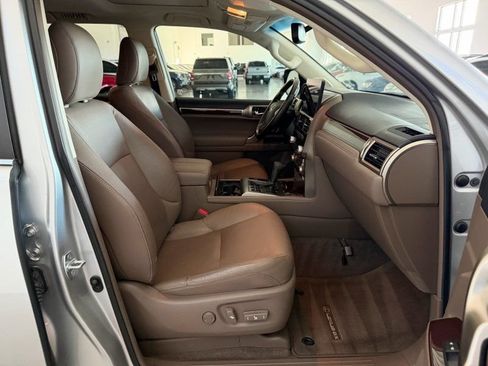 Used 2019 Lexus GX 460 Premium AWD/4WD image 19