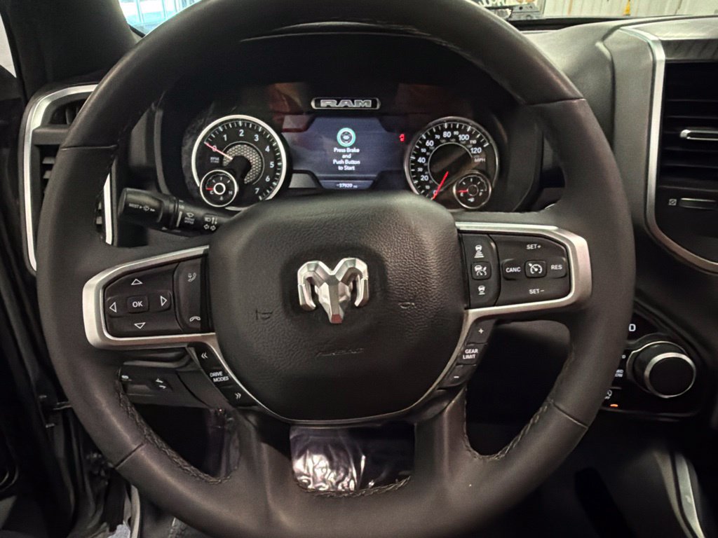 Used 2025 RAM 1500 Big Horn AWD/4WD image 17