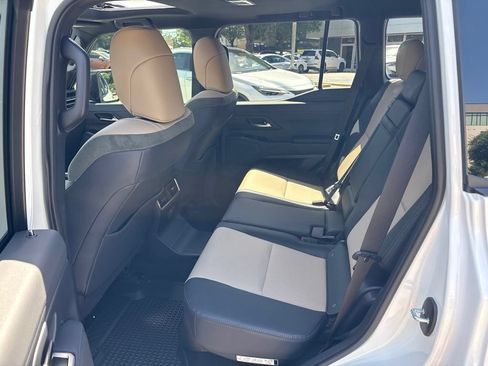 Certified 2026 Lexus GX 550 AWD/4WD image 20