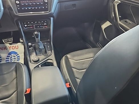 Used 2024 Volkswagen Tiguan SEL R-Line image 24