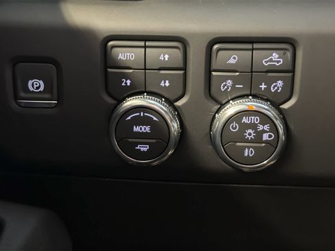 New 2026 GMC Sierra 2500 AT4 w/ AT4 Premium Plus Package image 41