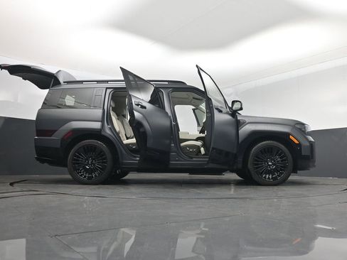 Used 2025 Hyundai Santa Fe Calligraphy image 7