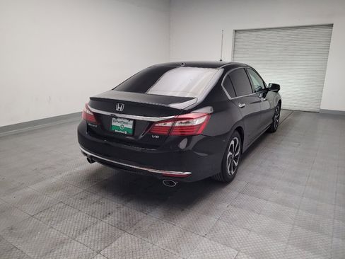 Used 2017 Honda Accord EX-L image 9