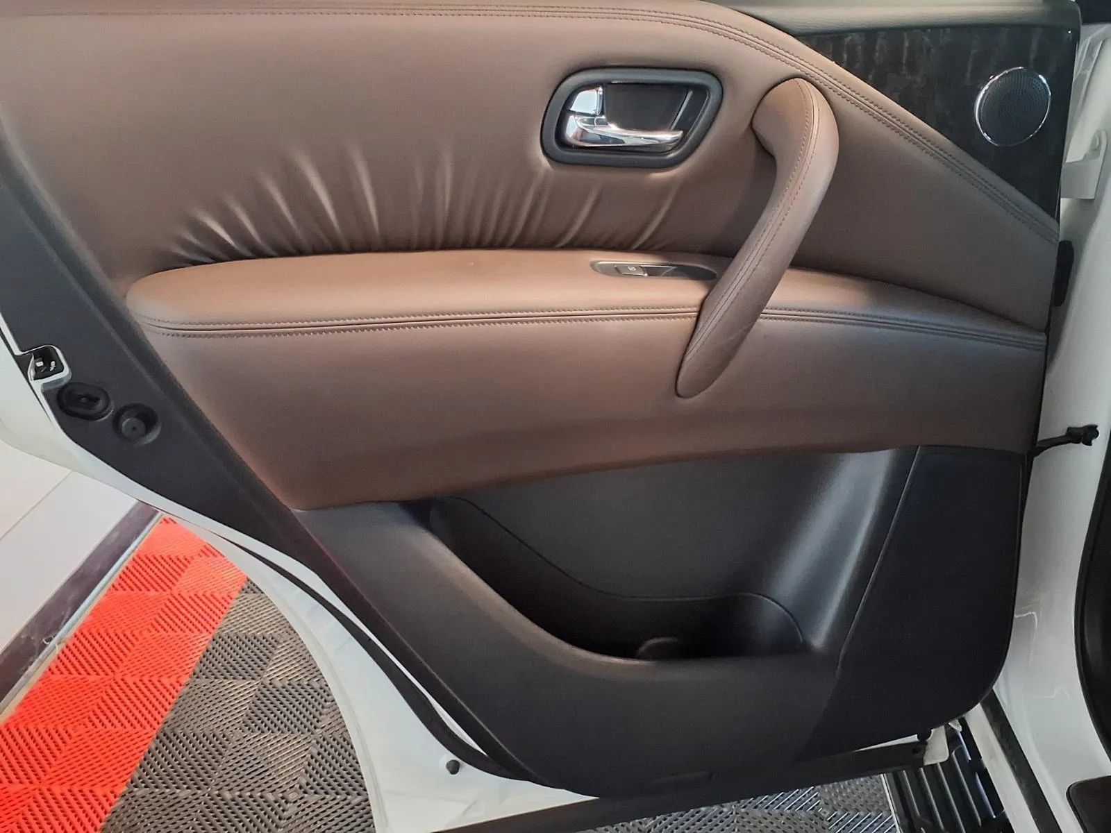 Used 2022 Nissan Armada Platinum w/ Captain's Chairs Package AWD/4WD image 15