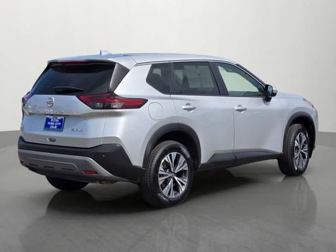 Used 2023 Nissan Rogue SV AWD/4WD image 6
