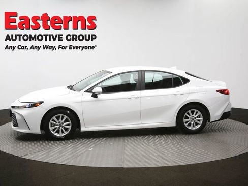 Used 2025 Toyota Camry LE FWD image 59