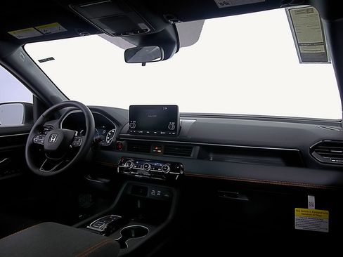 Certified 2025 Honda Pilot Sport image 14