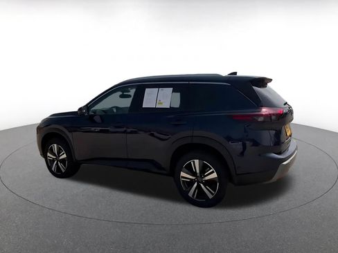 Used 2026 Nissan Rogue SL FWD image 8