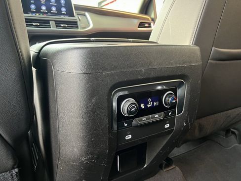 Used 2021 Chevrolet Tahoe LT w/ Luxury Package image 22