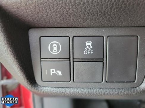 Used 2018 Honda Accord Touring image 19