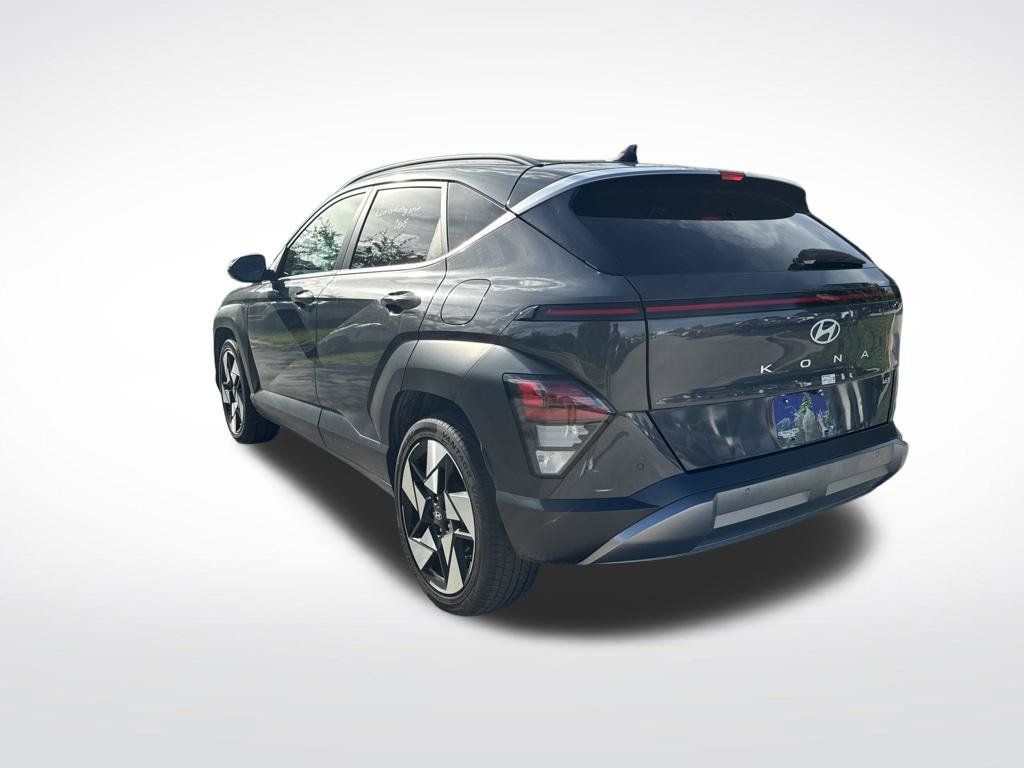 Used 2024 Hyundai Kona Limited FWD image 6