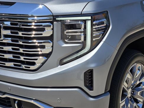 Used 2024 GMC Sierra 1500 Denali AWD/4WD image 15