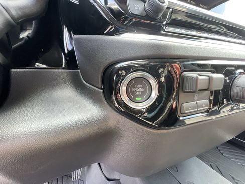 Certified 2026 Chevrolet Silverado 1500 LT AWD/4WD image 17