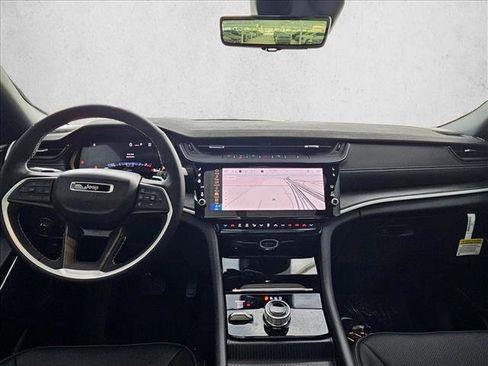 New 2026 Jeep Grand Cherokee L Limited image 15