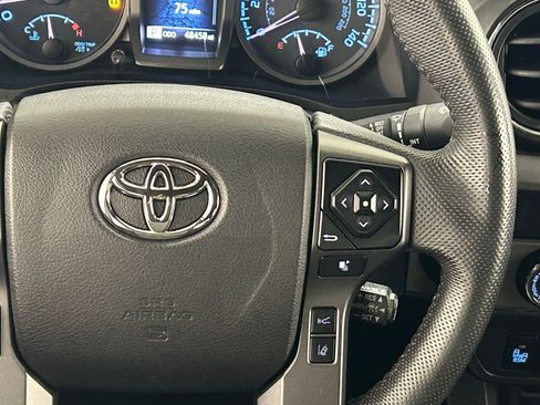 Used 2021 Toyota Tacoma TRD Off-Road w/ Technology Package AWD/4WD image 14