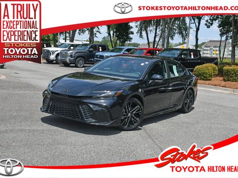 Certified 2025 Toyota Camry XSE FWD image 1