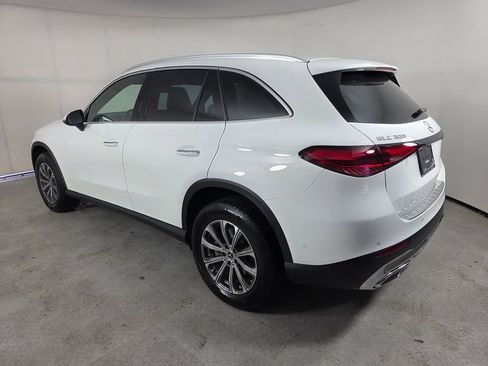 Used 2024 Mercedes-Benz GLC 300 image 6