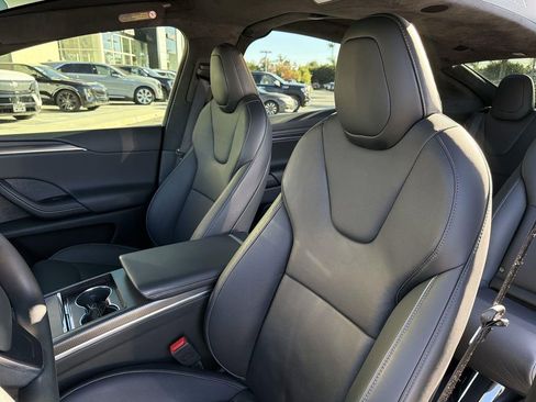 Used 2022 Tesla Model X Plaid image 24