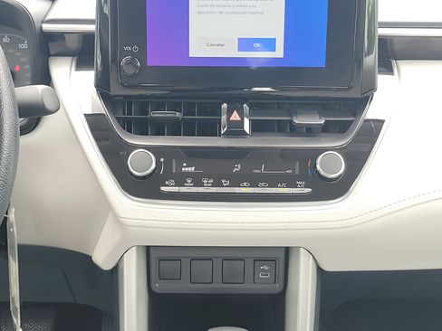 Certified 2025 Toyota Corolla Cross L FWD image 15