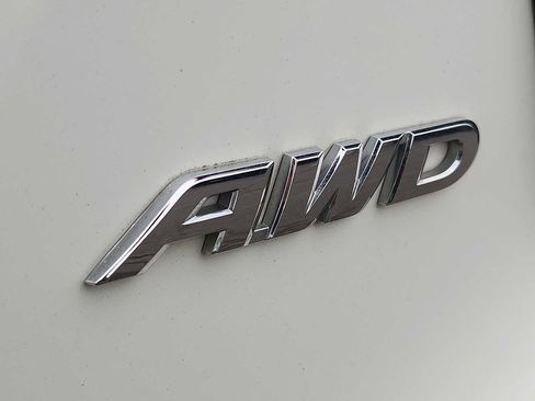 Certified 2017 Honda HR-V LX image 29